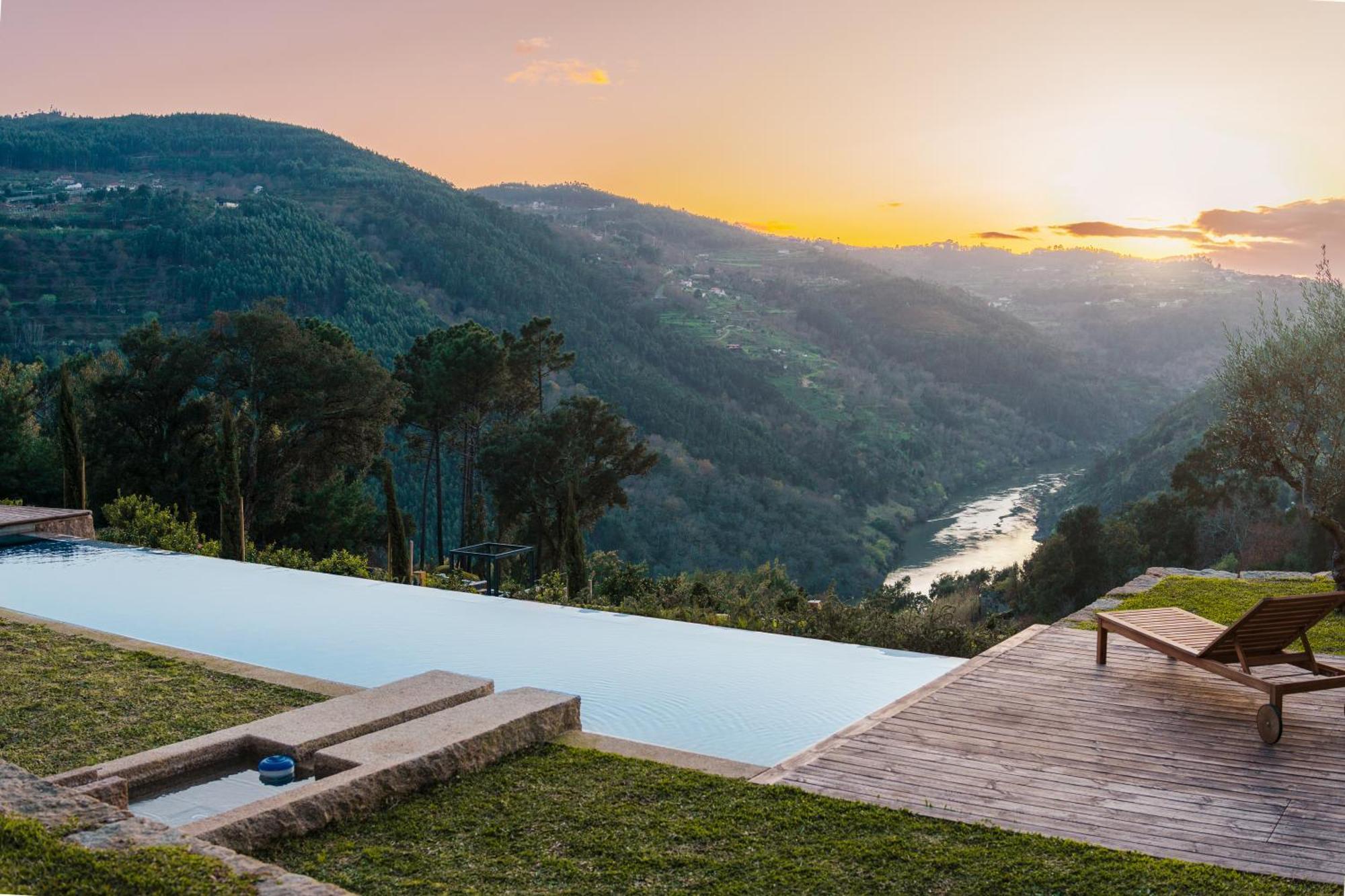 Javardo - Family House - Douro Penha Longa Exterior foto